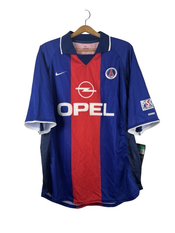 PSG 2000/01 domicile