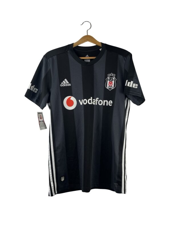 Besiktas Quaresma 7